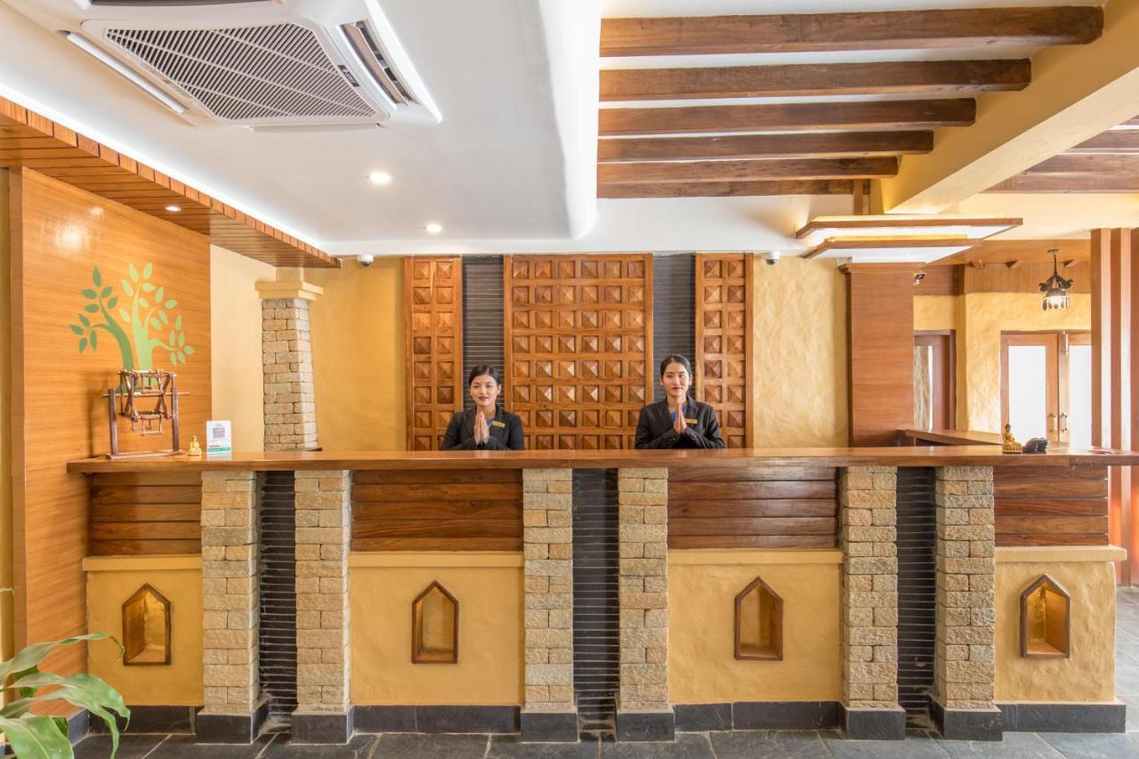 Bar Peepal Resort Pokhara Ngoại thất bức ảnh Reception at the hotel